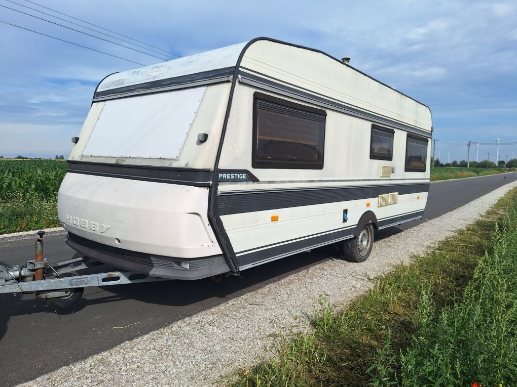 Camping przyczepa kempingowa kamper hobby