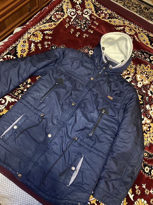 Зимова чоловіча курточка