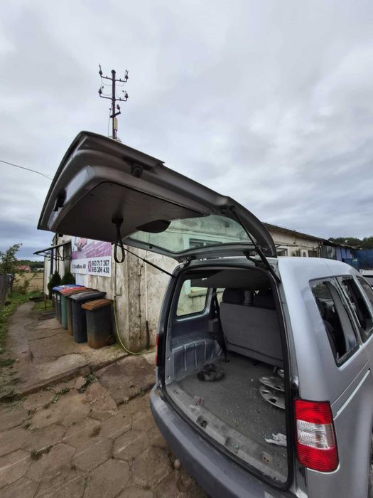 kompletna tylna volkswagen caddy... bez rdzy
