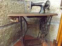 Máquina de costura SINGER