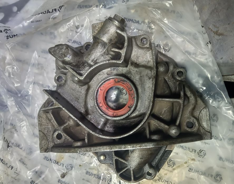 Насос масляний ВАЗ 2108-21099 (карб.)