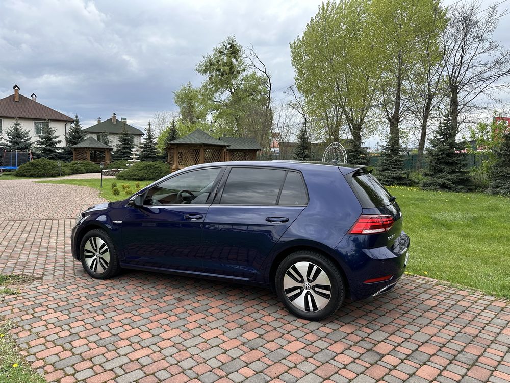 Volkswagen E-Golf 2019 рік