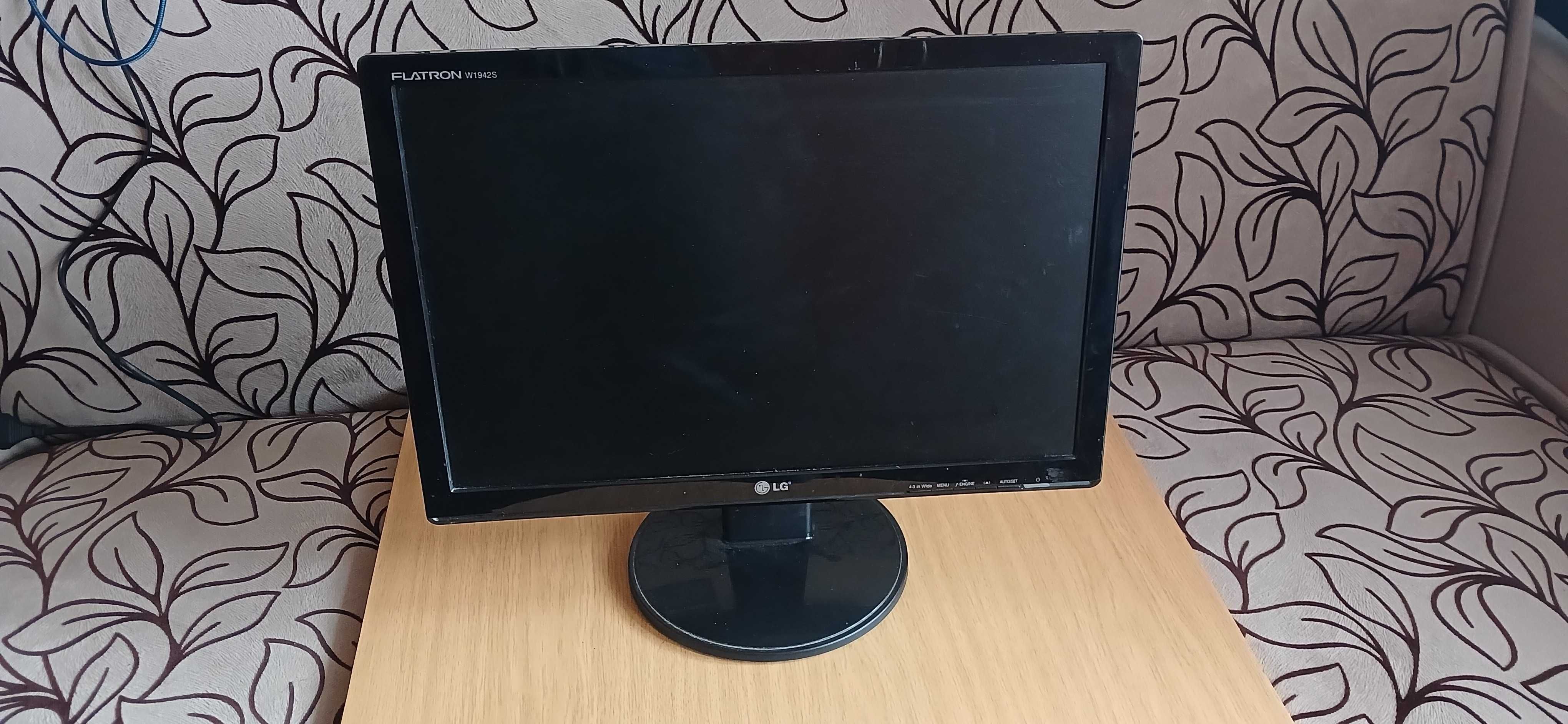 Монитор 19" LG Flatron W1942S-PF.