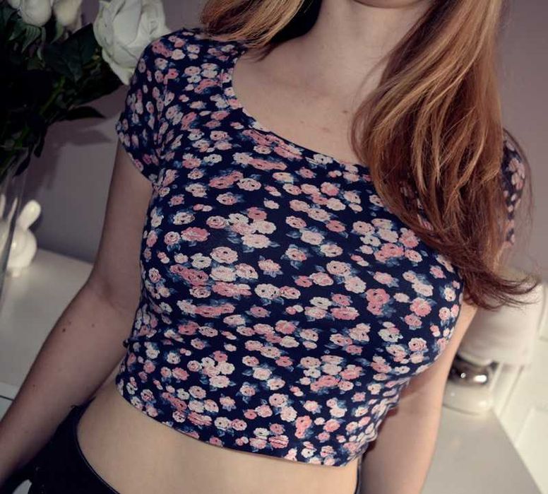 C&A crop top krótki t-shirt floral kwiatowy wzór XS