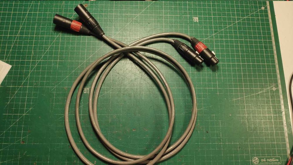 Par de Cabos IC XLR Madrigal HPC com 1,5mts