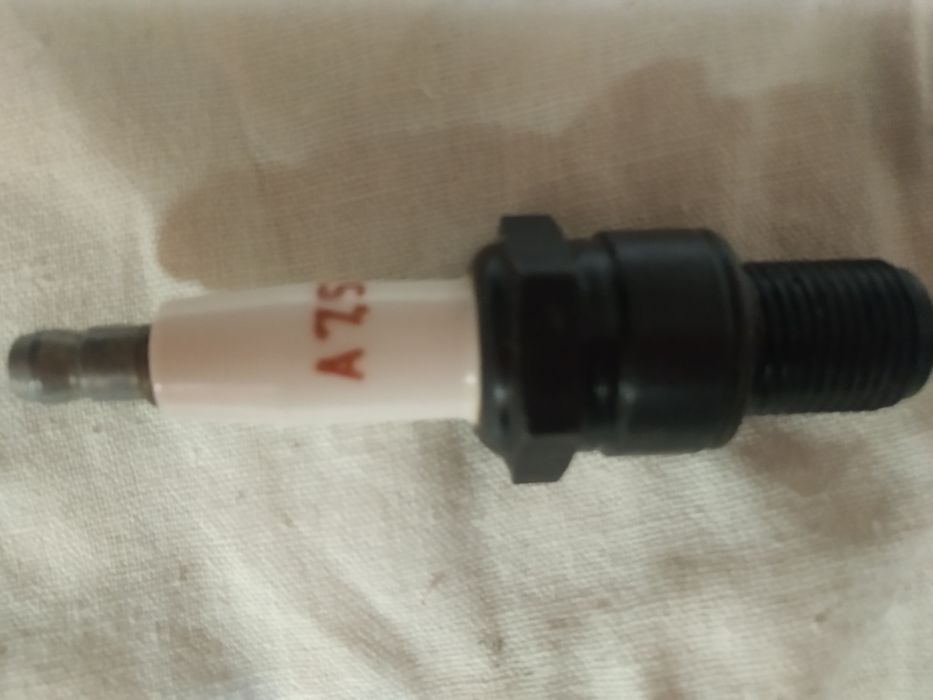 Свечи зажигания СССР,к автомобилям ВАЗ,2101 ,А7.5 ХС