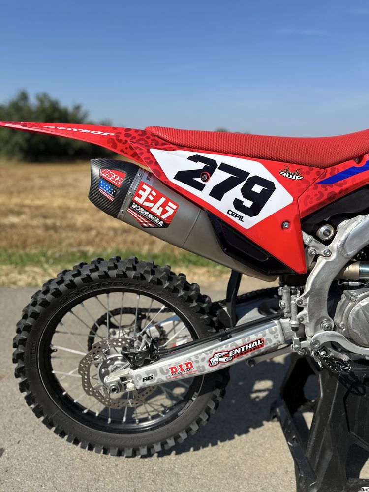 Honda CRF 250R 2024 – stan idealny – Yoshimura RS-12