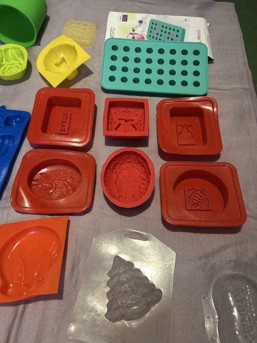 Форми для мила, декор для пакування