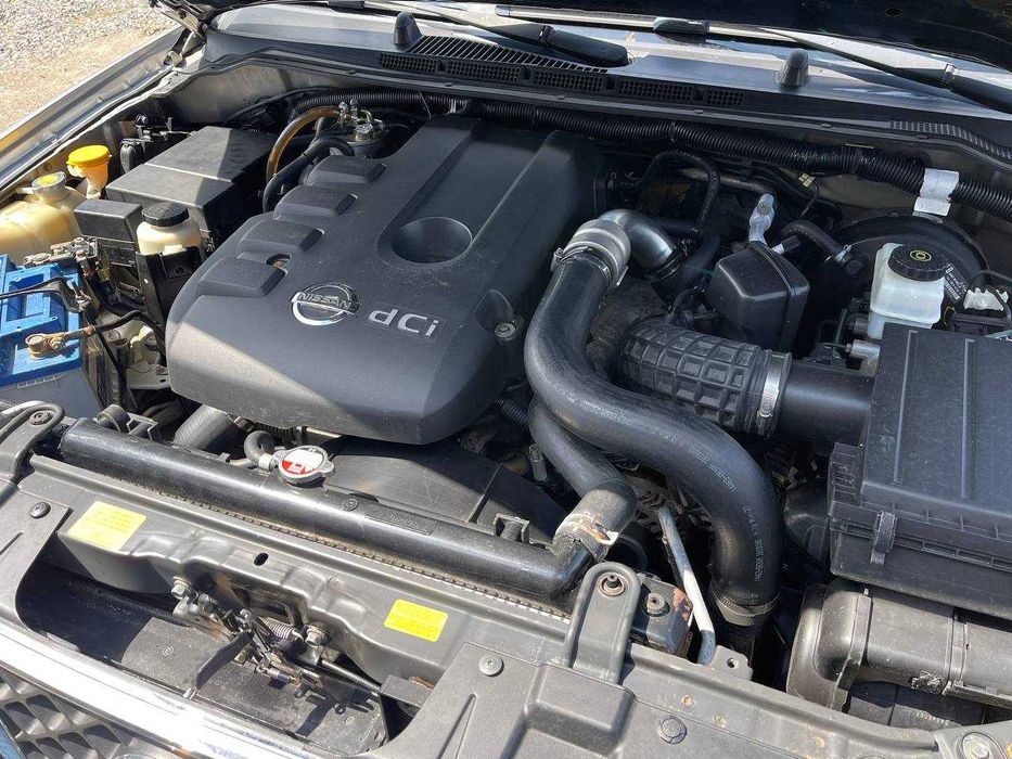 Nissan Navara 2.5 автомат