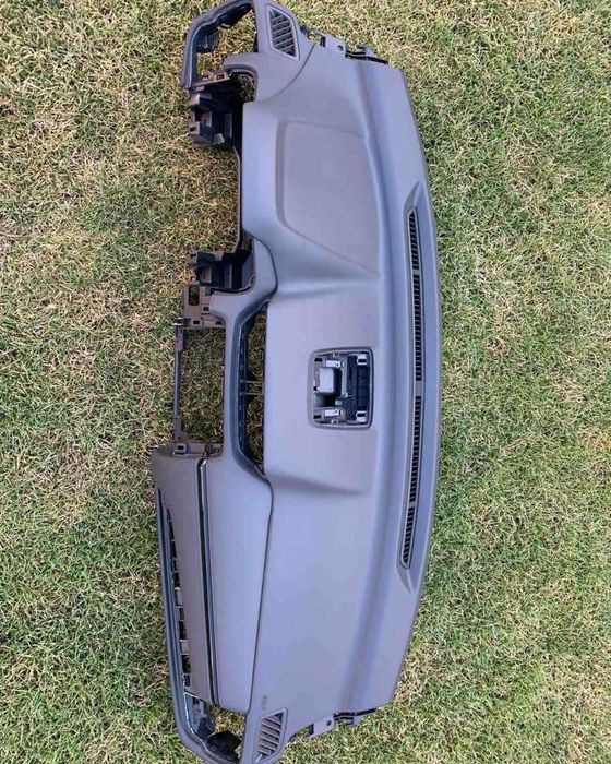 Перетяжка компонентов салона авто