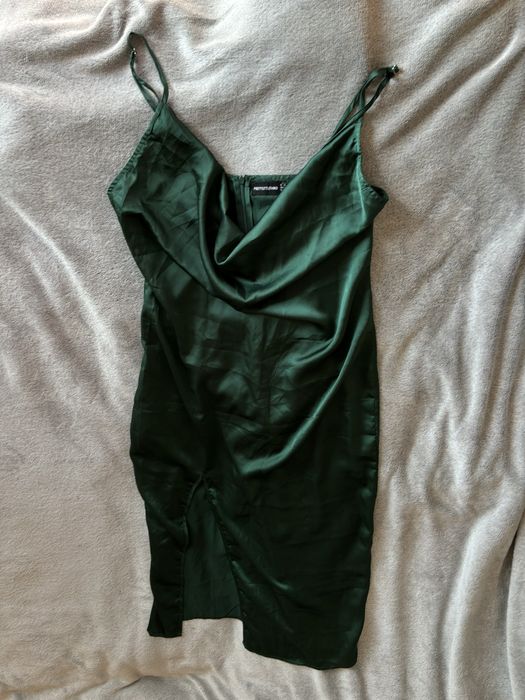 Плаття з виризом, вечірне