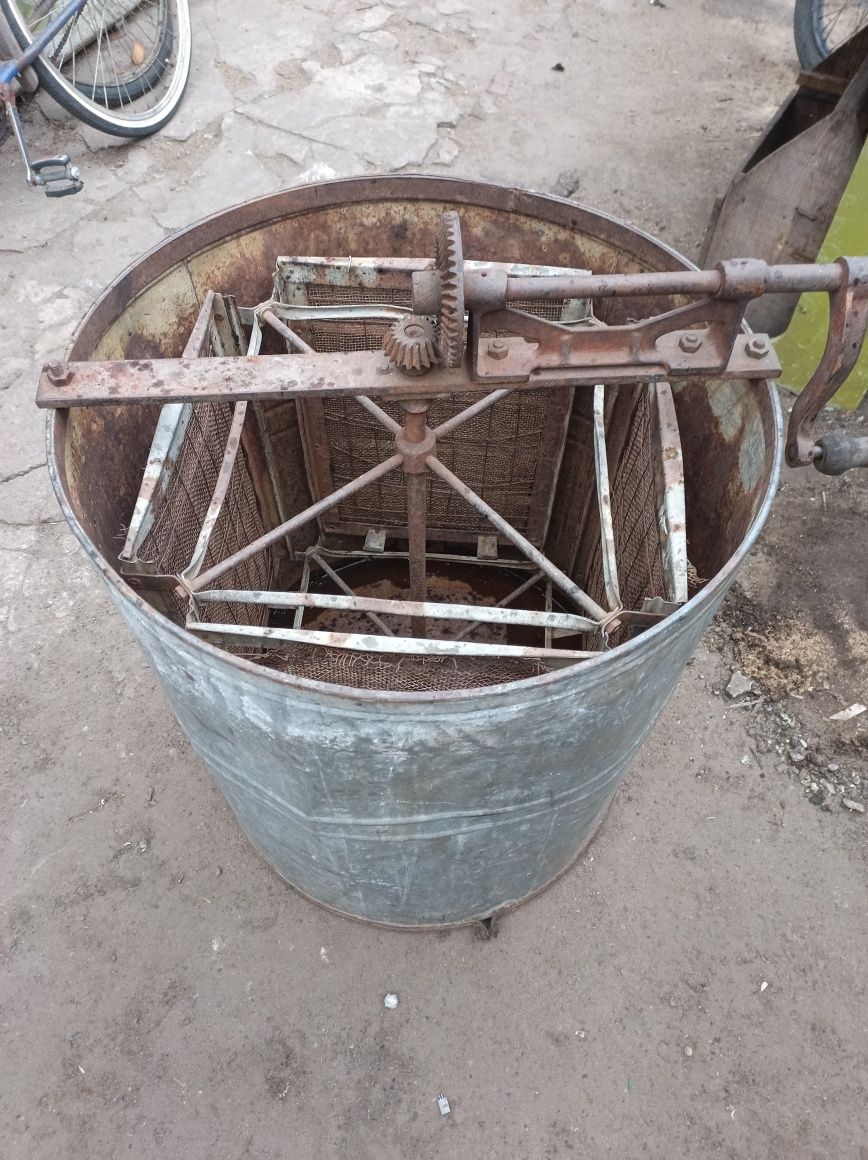 Продам медогонку