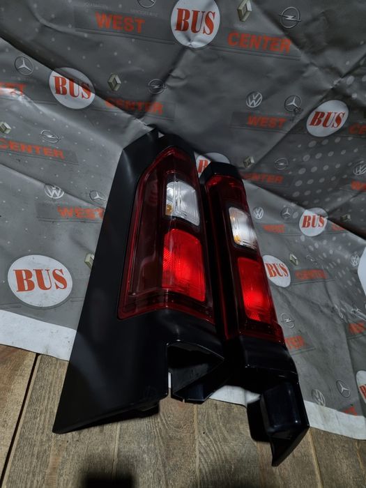 Фонарь задний фара задняя Renault Trafic 3 Opel Vivaro 3
