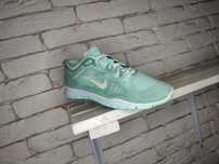 Nike free кросівки жіночі оригінальні Англія