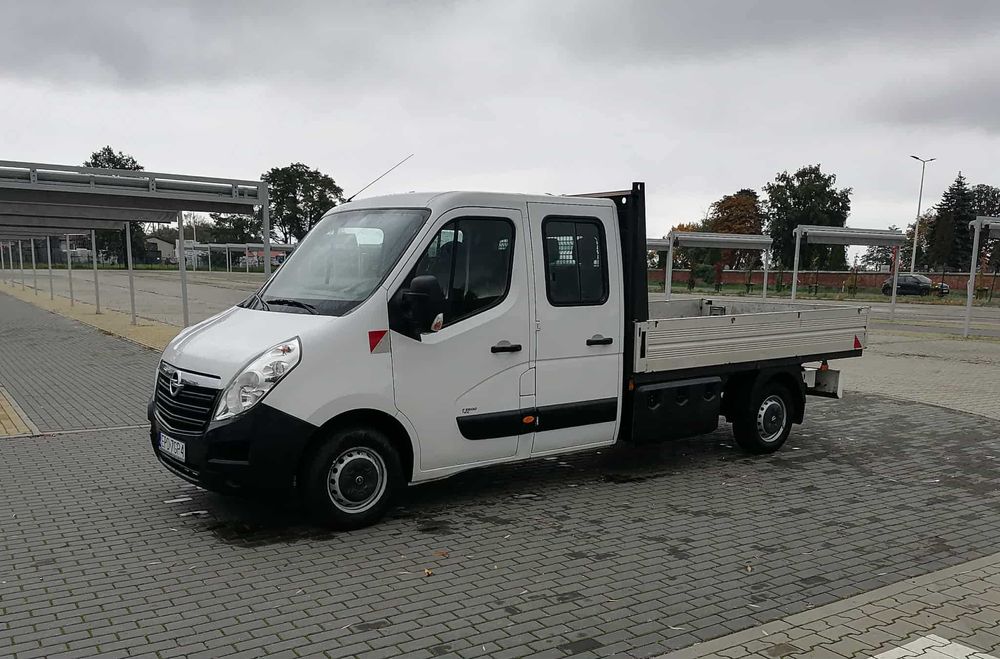 Opel Movano Doka 7 osobowy. Max rozstaw osi . Klimatyzacja