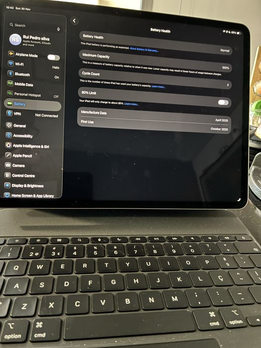 Ipad Air 13” M3 Wi-Fi + 5G  C/ Magic Keyboard - Novembro 2025