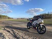 Piękna Yamaha YZF R125 rok 2008 przebieg 37000