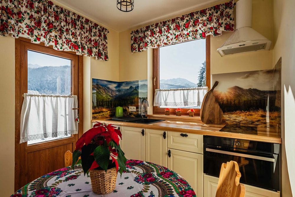 Domki Apartamenty pokoje Zakopane i okolice Widok na góry  889_374_760