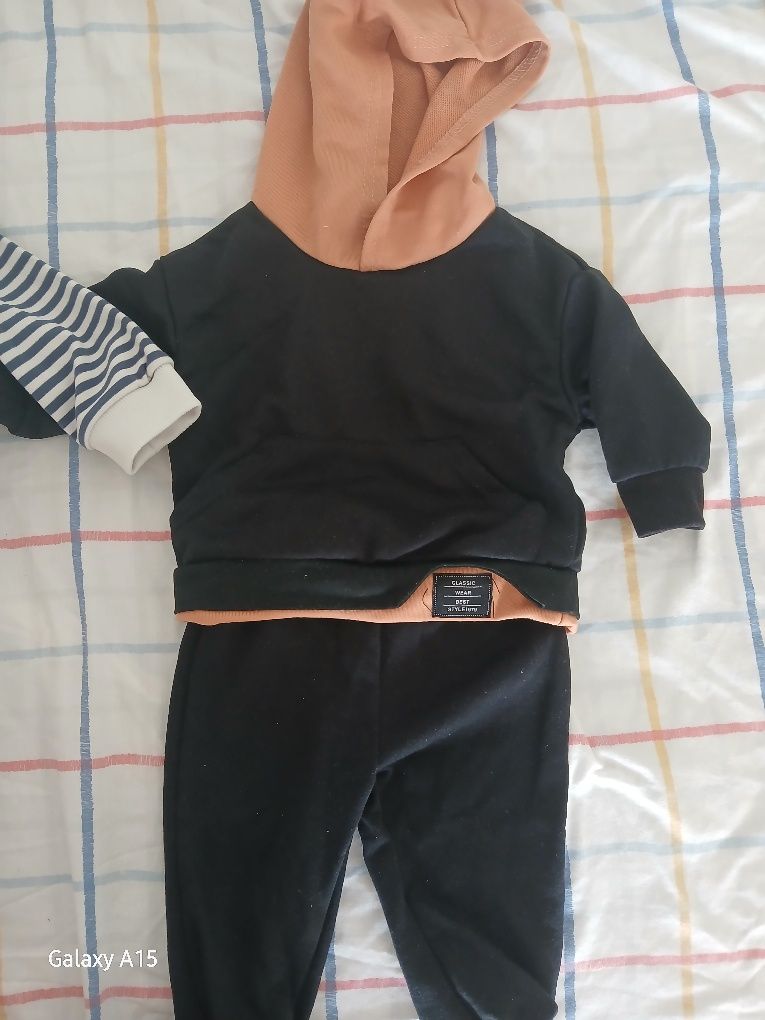 Vendo roupinhas de bebê novinhas (sem uso) – 5 conjuntos (9-12 meses)