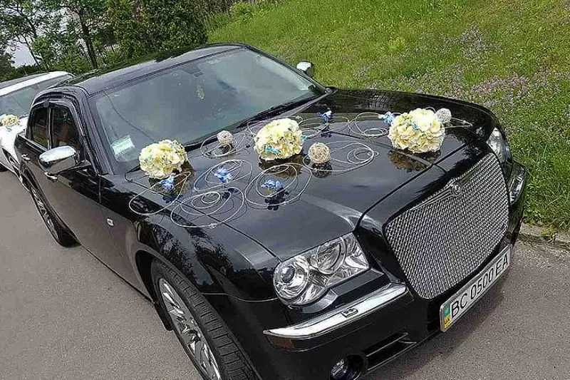 Декор весільного автомобіля