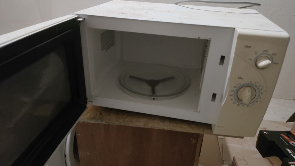 Мікроволновка LG бв Ms-193T