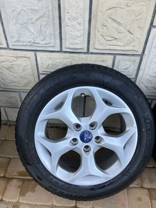 Kola aluminiowe 16 cali do forda  z oponami letnimi 205 55r16