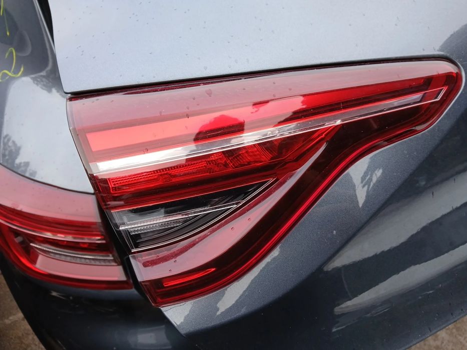 Farolim da mala esquerdo RENAULT Clio V (BF_)