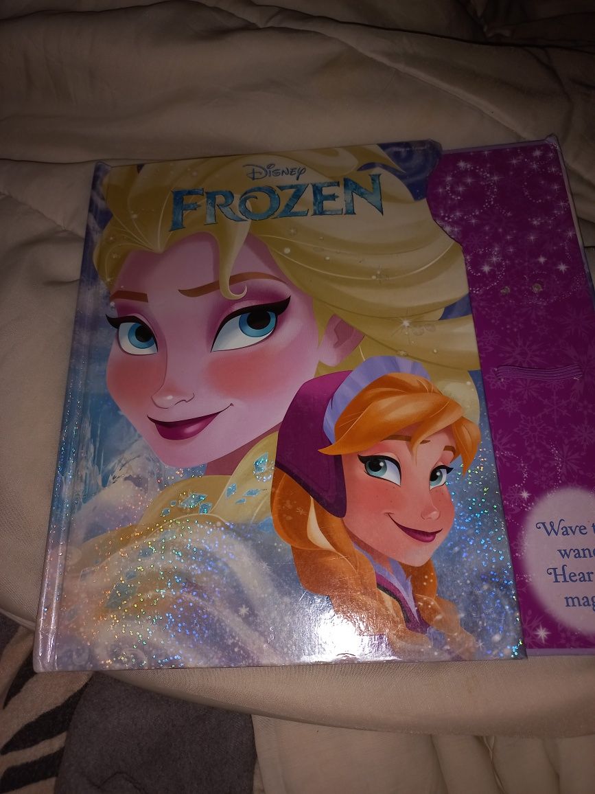 Книга на английском Frozen замороженые