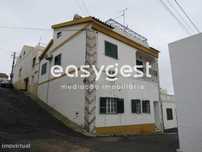 Moradia com 7 quartos bem localizada na vila de Aljustrel