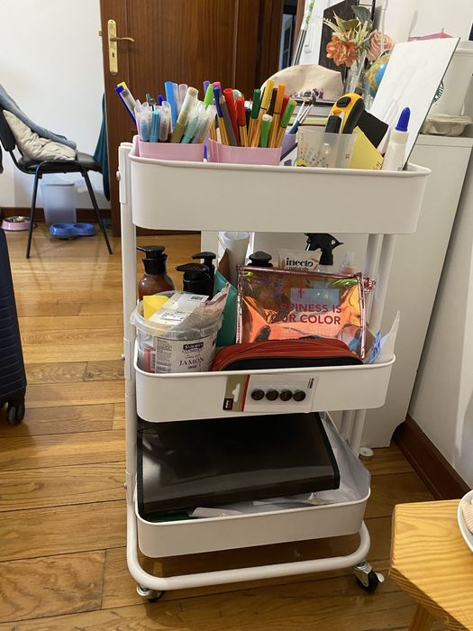 Carrinho com rodinhas