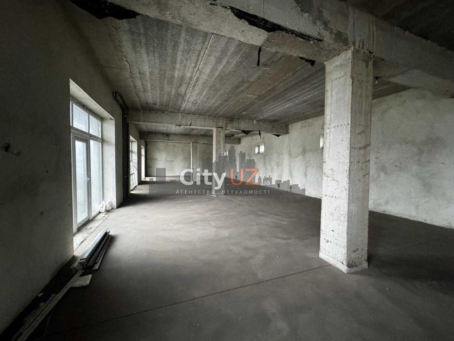 Продається комерційне приміщення поруч із Ужгородом