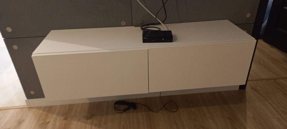 Sprzedam szafke rtv