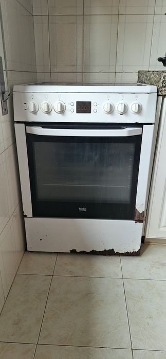 Combinado fogão + placa Beko