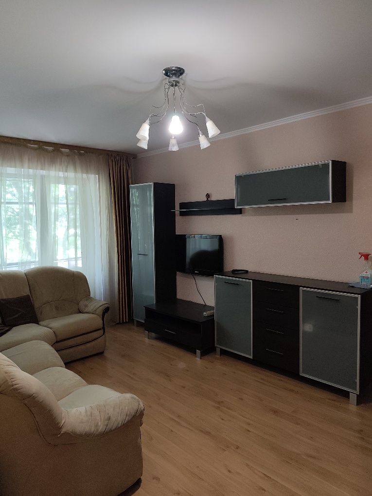 Сдам  2к.кв.на Украинской