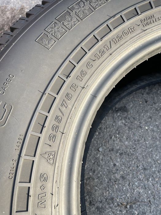 225/75 R16C 121/120R Nokian (Фінляндія) 2шт./ 2024 рік.