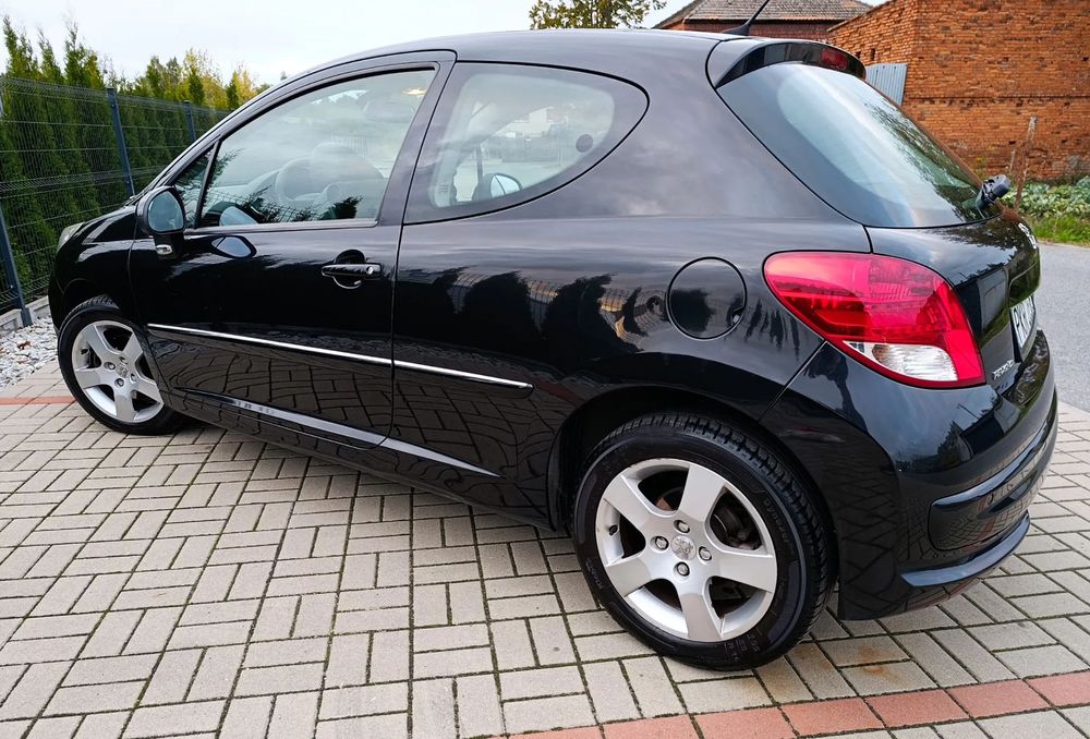 Peugeot 207 Peugeot 207 1.6 VTi 120 KM | Sportowy pakiet | Panoramiczny dach
