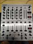 Behringer djx700