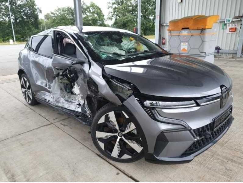Бампер Renault Megane E-Tech розбор шрот меган е тач запчасти