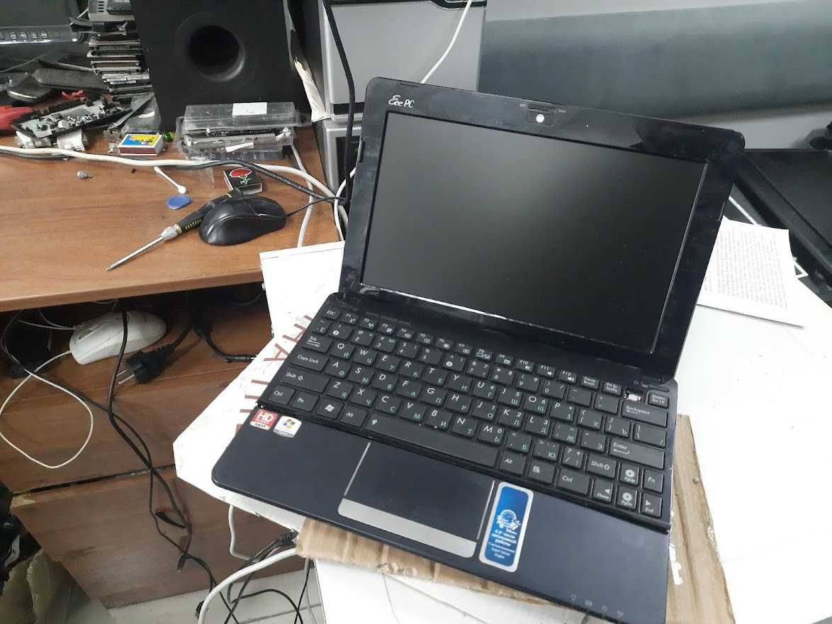 Нетбук  Asus Eee PC 1015B