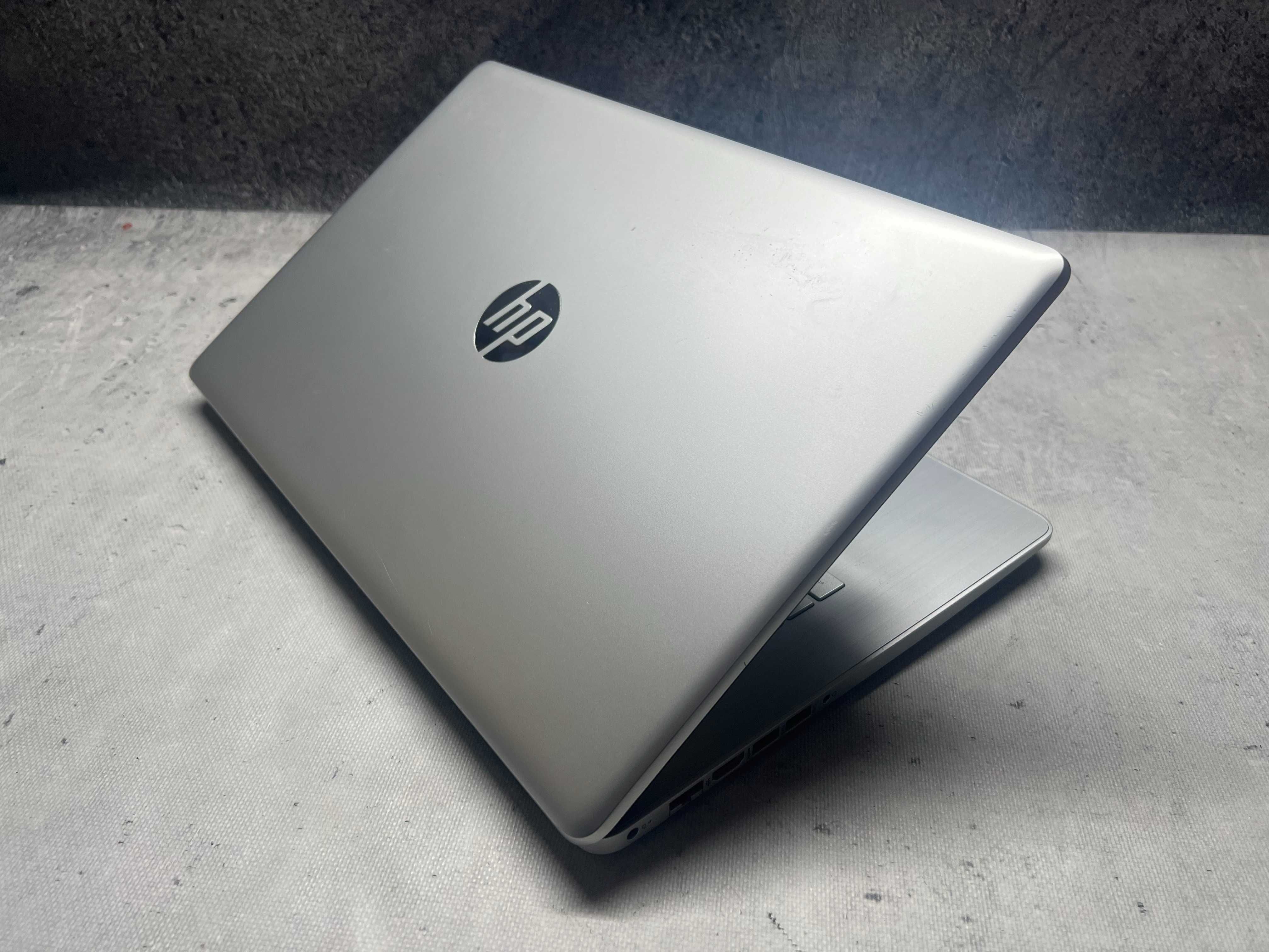 HP Pavilion 17 / i5 10210u 4.2 GHz/ 16GB DDR4/ 256SSD/ 17.3 FHD/ W11