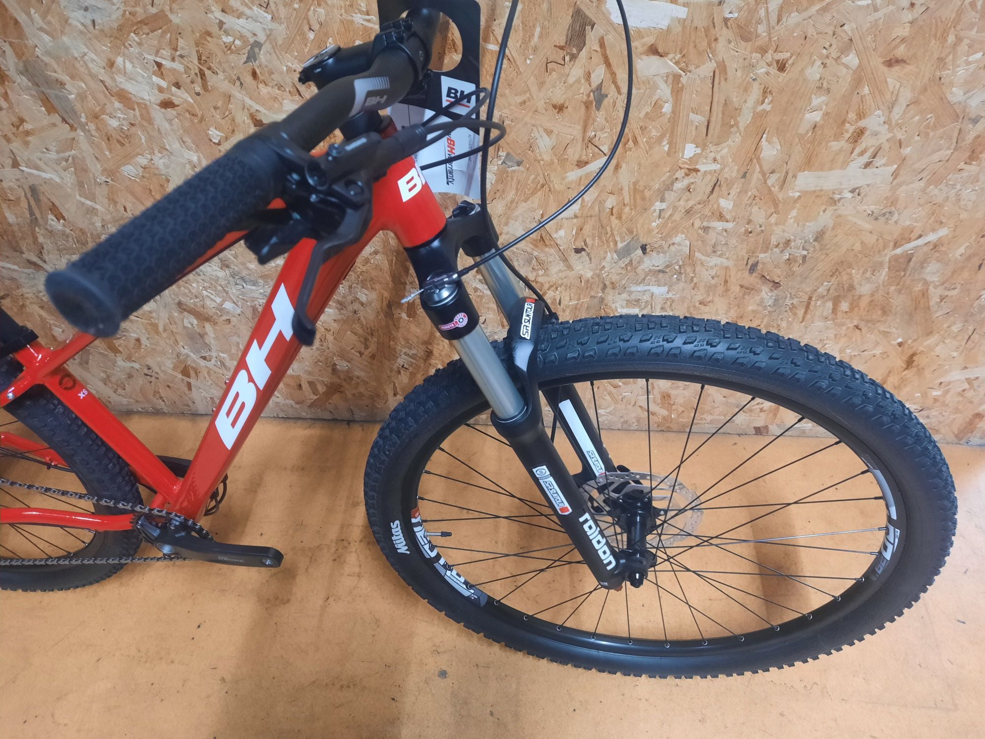Btt 29 agora tambem em xs 11x1v Suspensao  a ar