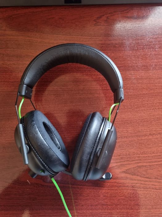 Headphones Razer Blackshark v2