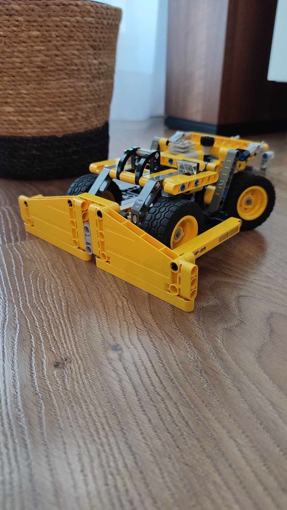 Ciężarówka górnicza 2 w 1 Lego Technic 42035