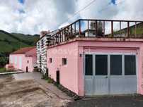 Moradia de tipologia T2 localizada em Santa cruz das Flores