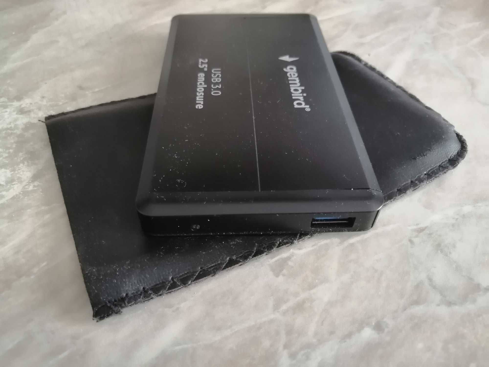 Зовнішній HDD 500 ГБ + чохол