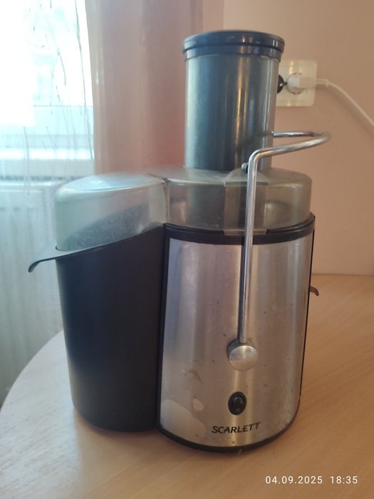 Соковыжималка скарлет