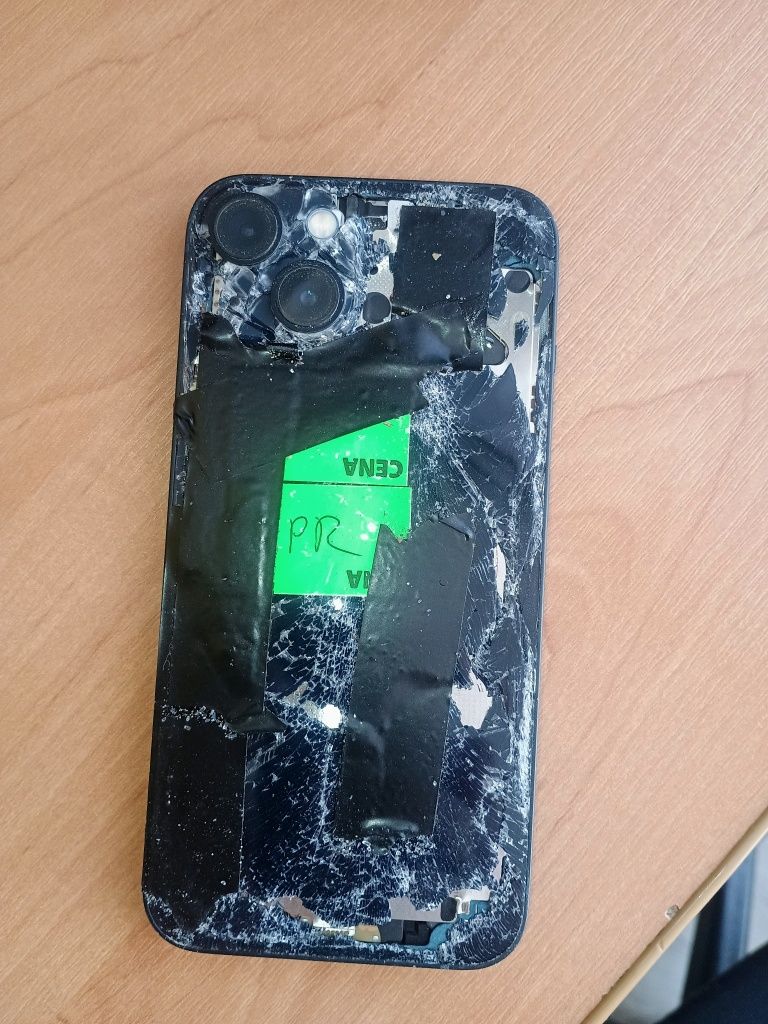 iPhone 13 128GB działa