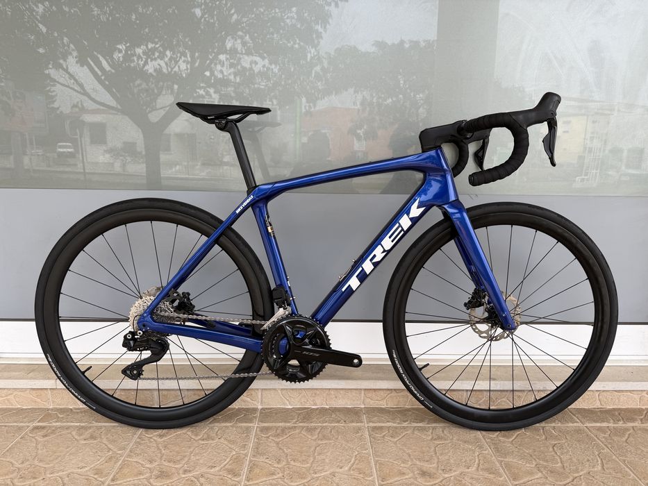 Bicicleta de estrada Trek - Di2 - Rodas carbono
