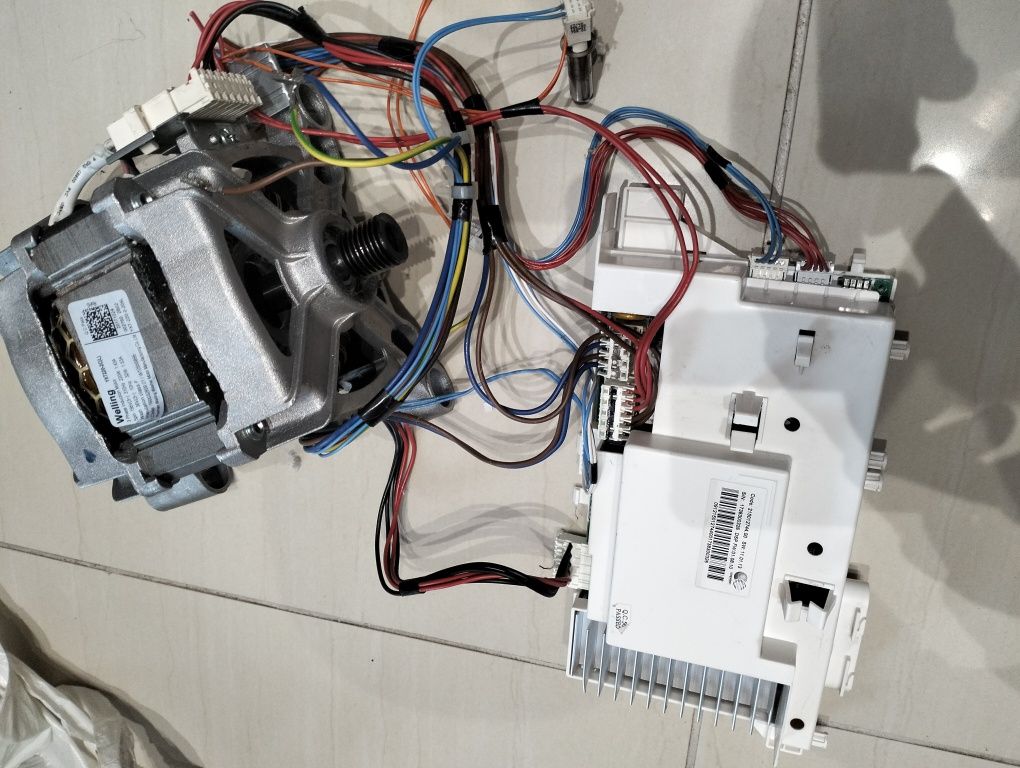 Silnik do pralki plus moduł hotpoint Ariston