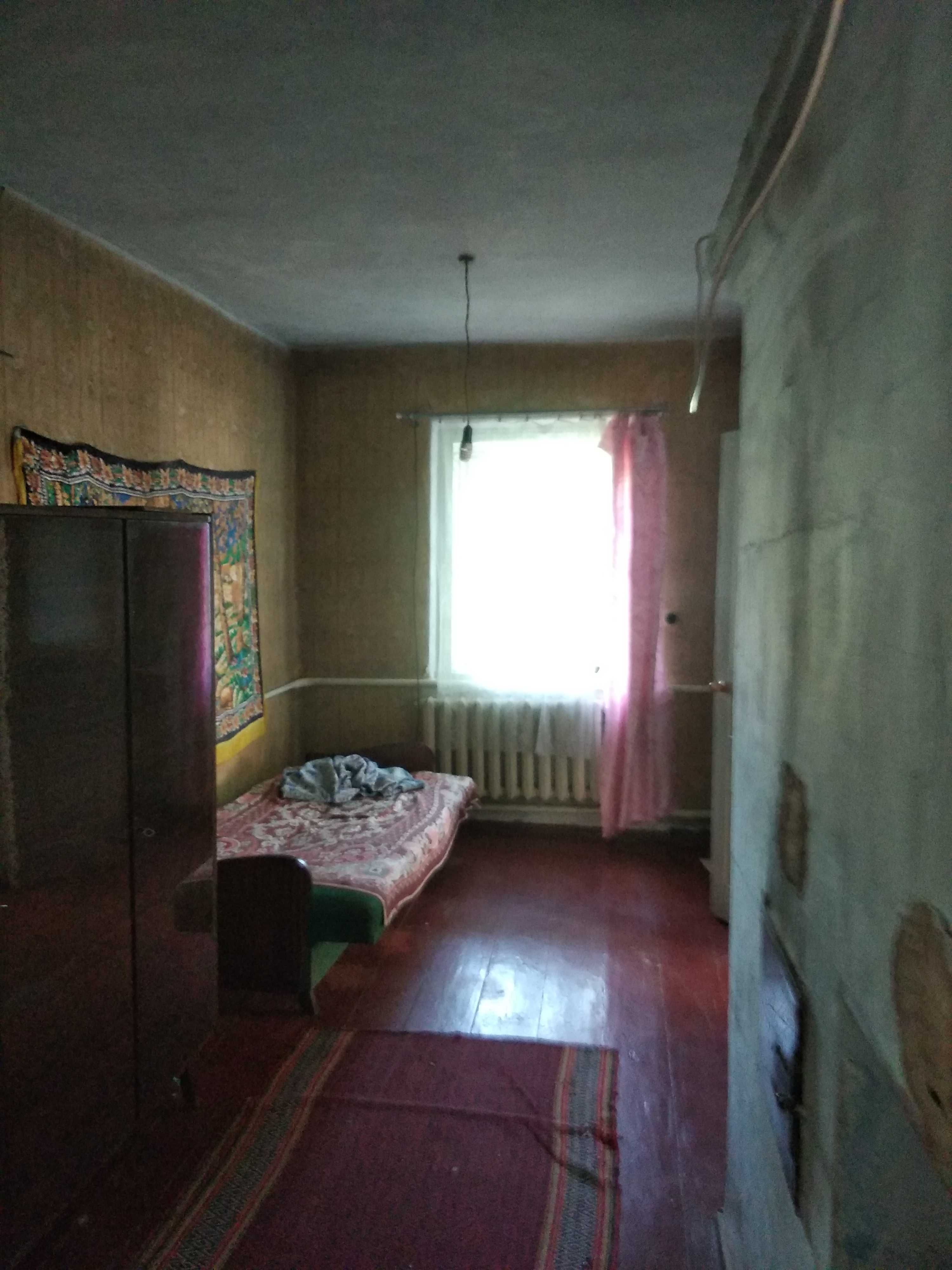 Продам будинок з ділянкою
